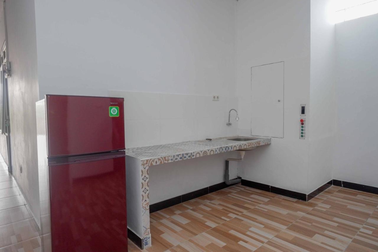 Reddoorz Plus Near Patung Kuda Undip Jatingaleh Eksteriør billede